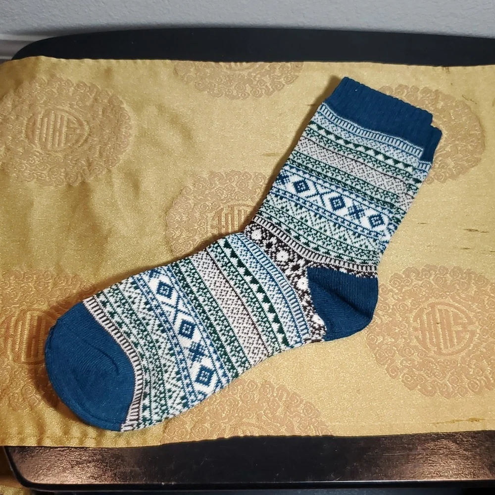 🦋NEW Patterned Blue and Red Socks